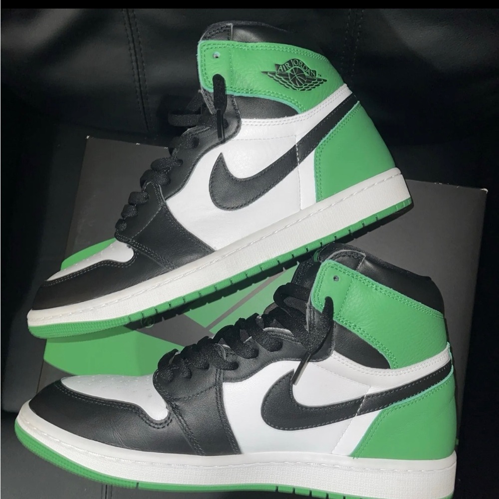 Jordan 1 retro “Lucky Green”